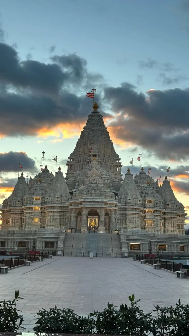 6 Days Varanasi Ayodhya Chitrakoot Tour Package